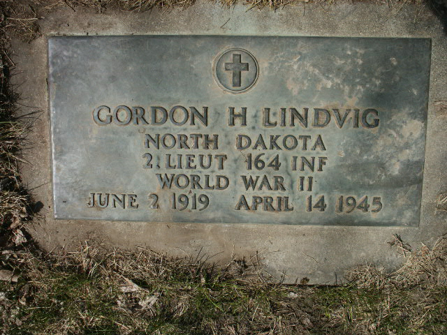 Gordon H. Lindvig photo
